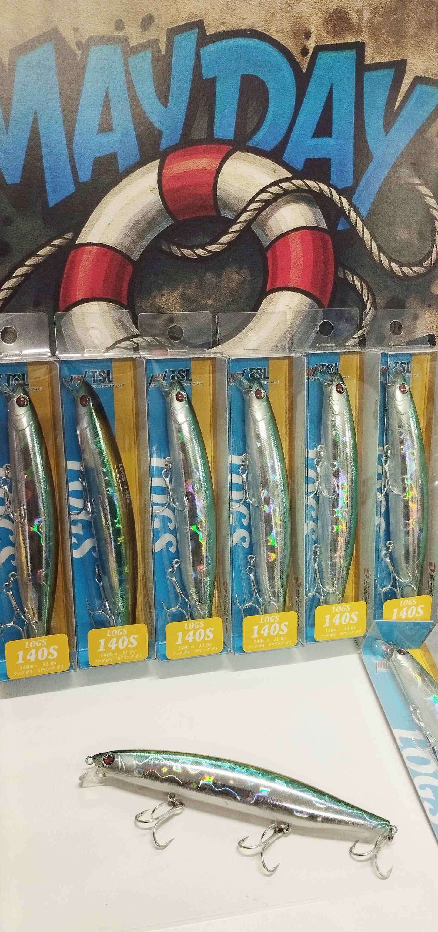 Logs 140S - Natural Shad - Cor Mayday Mayday